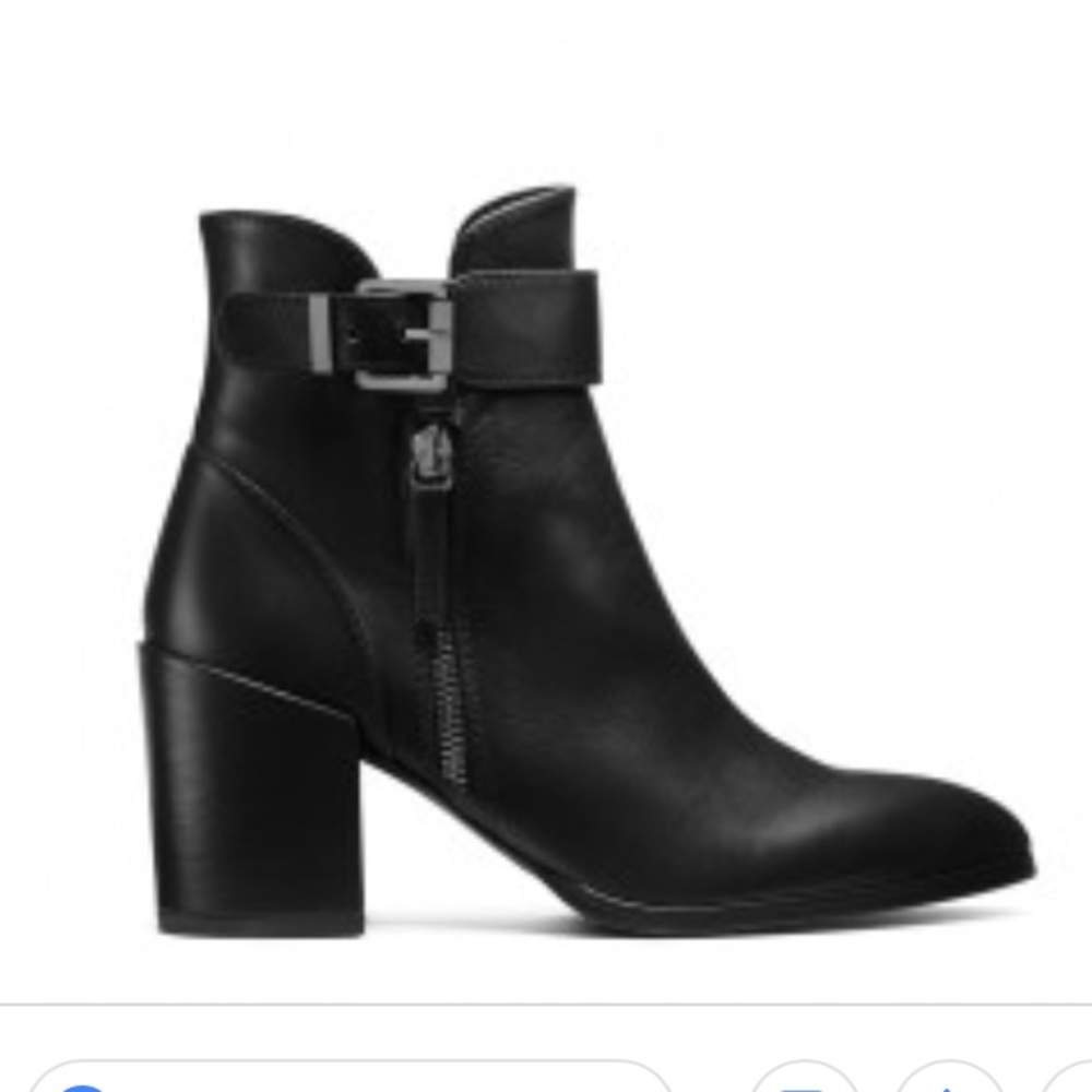 Stuart weitzman laptop ankle boots
